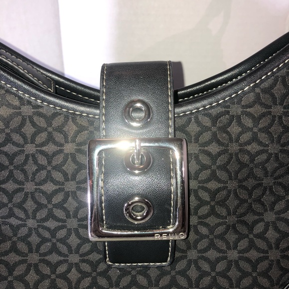 Relic Hobo Style Big Buckle Purse - Picture 2 of 13